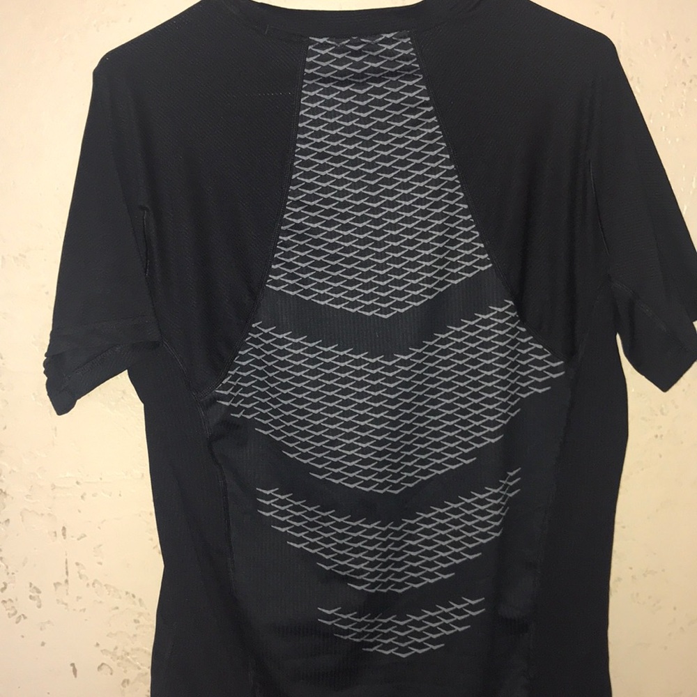 Nike Pro - Picture 2 of 3